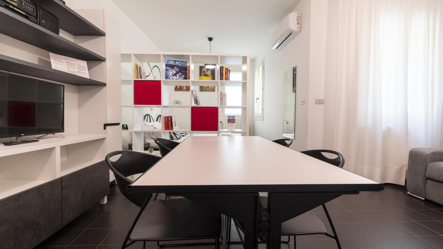 Others 3, Italianway - Polese 36 B, Bologna
