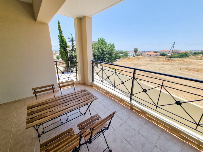 Others 3, Hevean in Ben's MPV Apartment, Larnaca