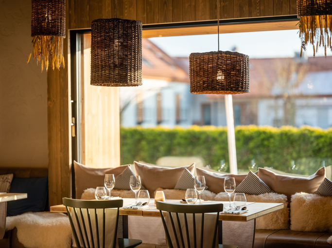 Food & Drinks 4, Resort Oblik, Louny