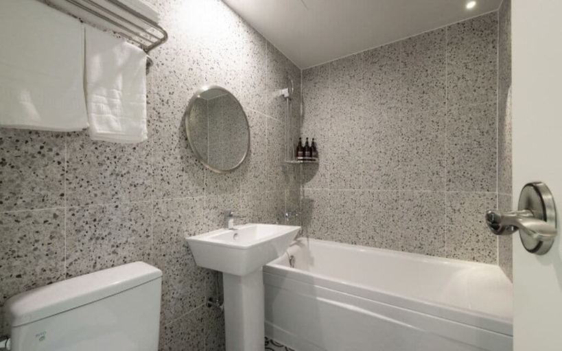 Bathroom 3, Hotel Yaja Gwangalli, Suyeong