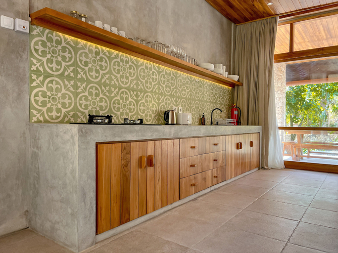 Dining Room 16