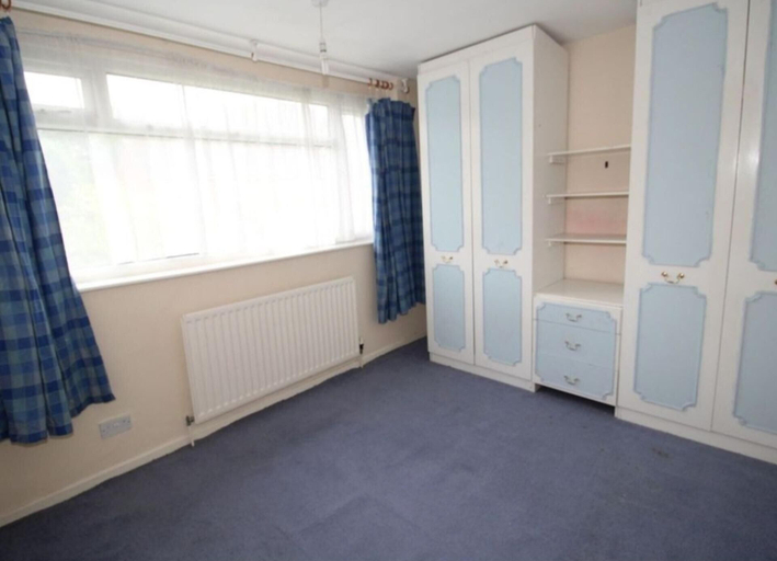 Others 3, Inviting 5-bed House in Stockport Bramhall, Stockport