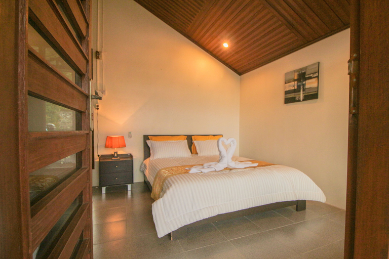 Bedroom 3, The Hawk's Nest Resort, Sabang