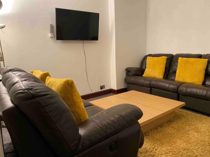 Others 5, Cozy Swansea Apartment With 2 Bedrooms, Swansea