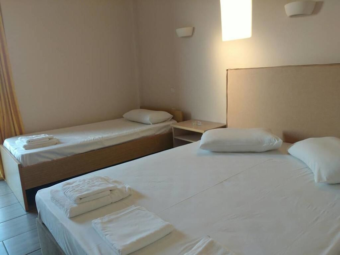 Bedroom 2, Ocean-Pacific, West Greece