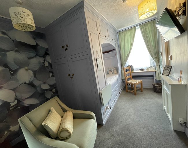 Bedroom 3, The Mansion House Hotel, Lincolnshire