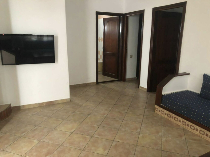 Others 4, Inviting 2 Rooms Apartment in Route Marina Smir, Tétouan