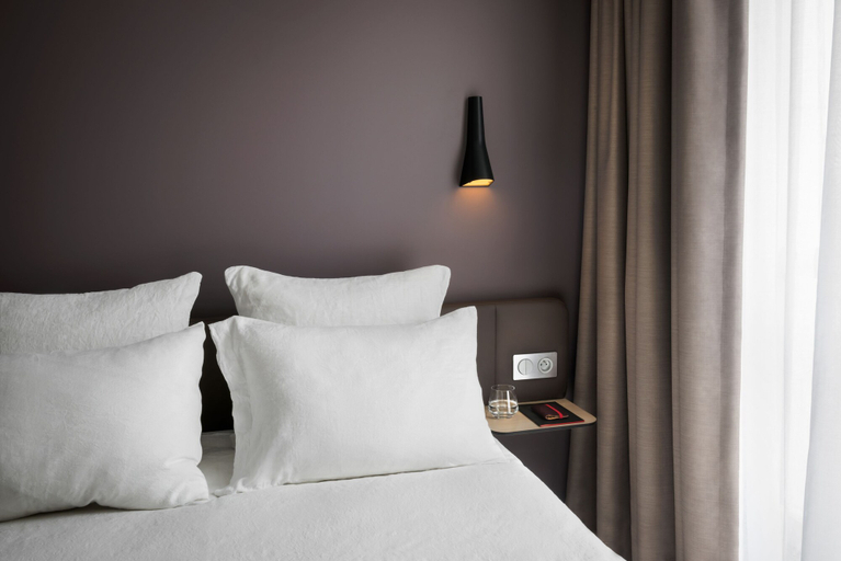 Bedroom 2, OKKO Hotels Nantes Centre Ville, Loire-Atlantique