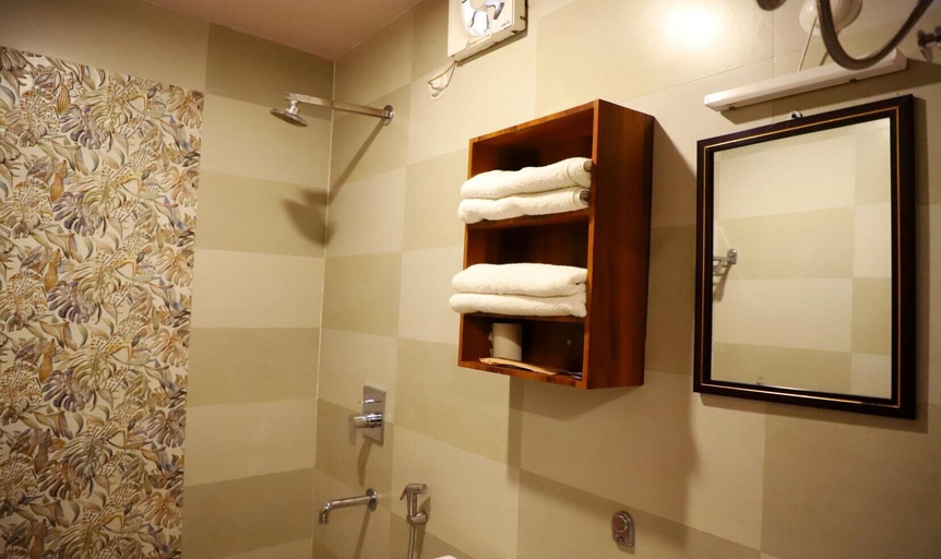 Bathroom 5, Symphony by Devbhoomi Corbett Resort, Nainital