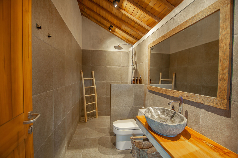 Bathroom 3
