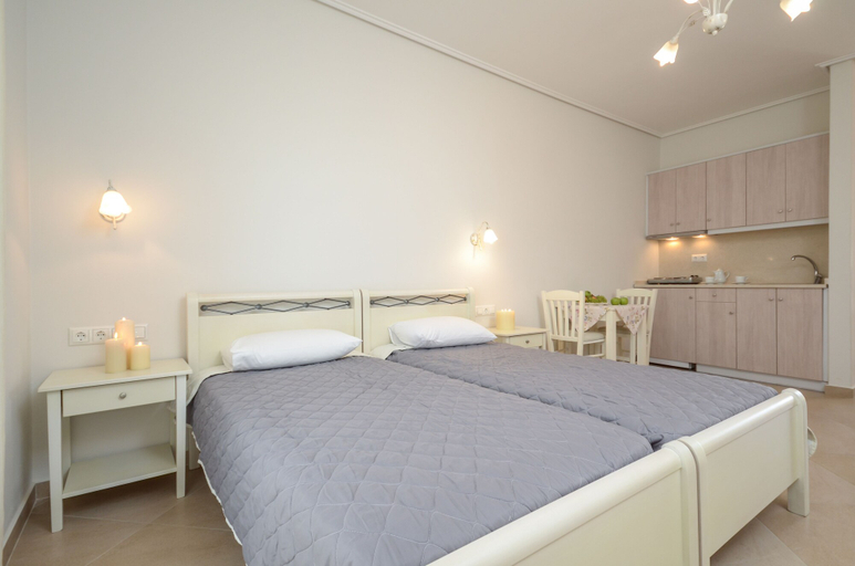 Bedroom 3, Perla Hotel, South Aegean