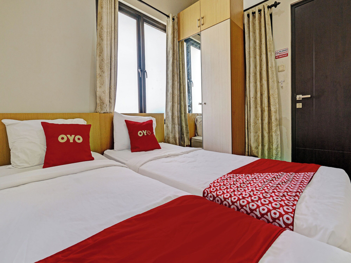 Bedroom 2, OYO 92768 Flagship Exclusive Colombus Near Stasiun Karawang, Karawang