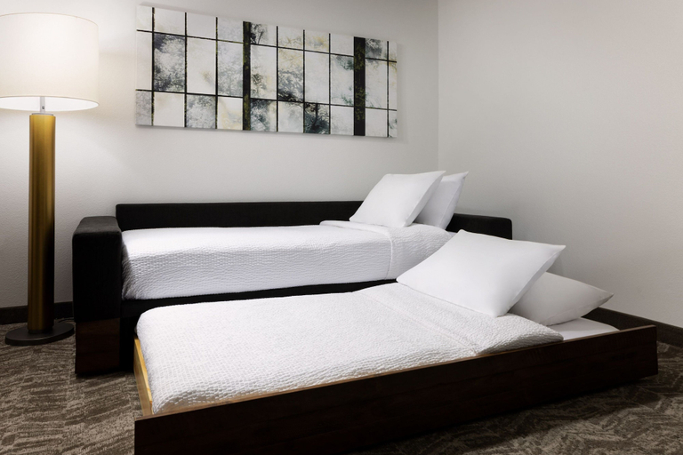 Bedroom 3, SpringHill Suites by Marriott Fresno, Fresno