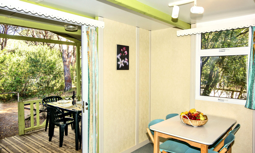 Dining Room 6