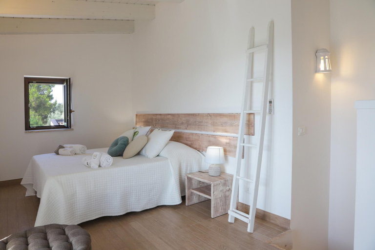 Bedroom 5, TD Trulli Saveni Trulli With Pool Near the Centre, Bari