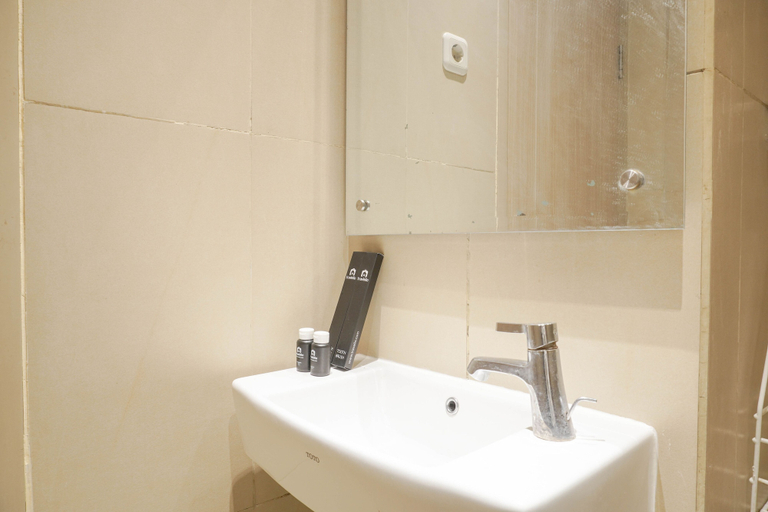 Others 2, Homey And Tidy Studio Apartment Elpis Residence, Central Jakarta