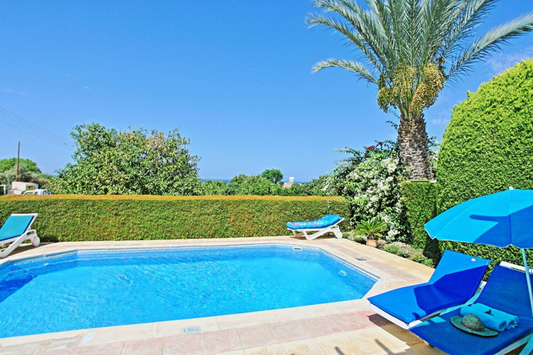 Room 5, Lemon Grove Villa Ena