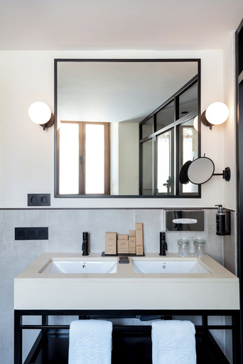 Bathroom 4, Parador de Ciudad Rodrigo, Salamanca
