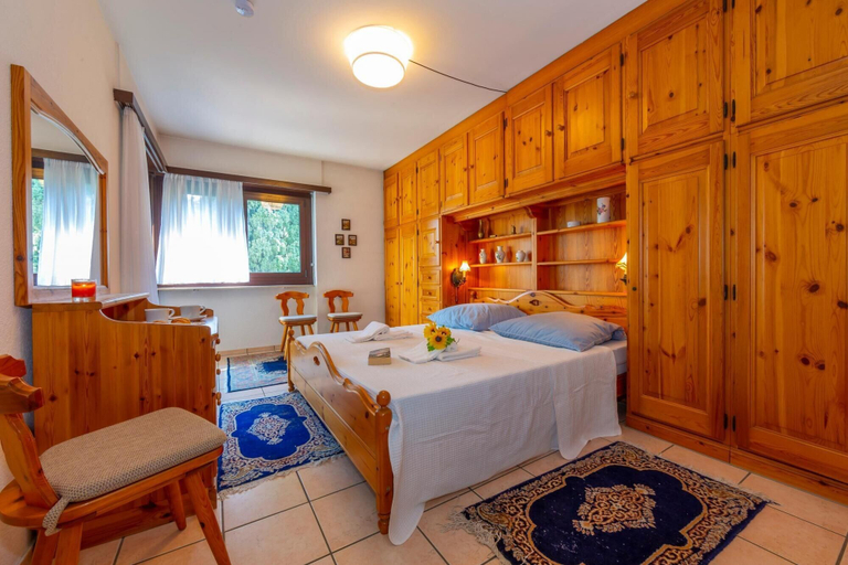Room 4, Casa Bader in Riva San Vitale, Lugano