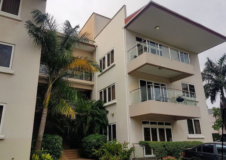 Exterior & Views, Charming 3-bed Apartment Airport Residential Accra, Accra