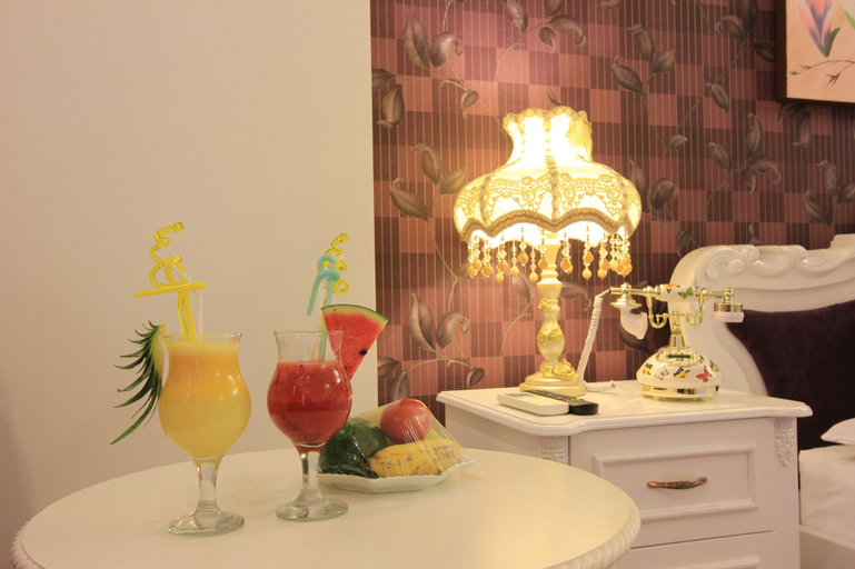 Food & Drinks 6