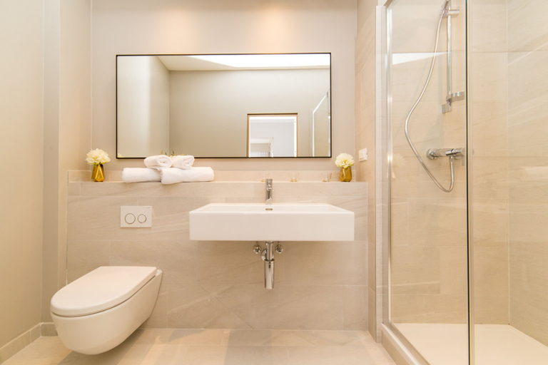 Bathroom 4, Gava Waterman Milna Resort, Milna