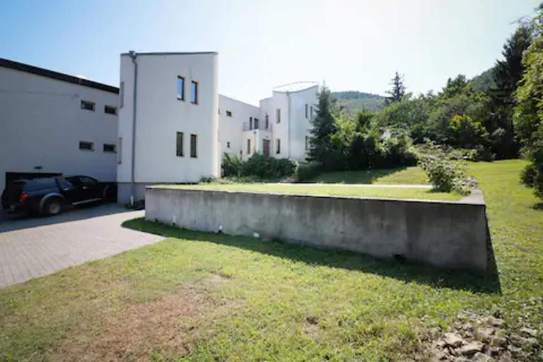 Exterior & Views, Maharaja Mountain Palace 3-bed Apartment in Buda, Budapesti
