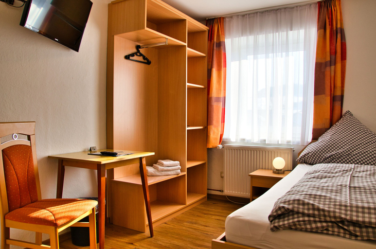 Bedroom 4, Gasthof Altmann, Cham