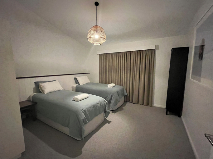 Bedroom 2, Snowstay at Heidi's, Snowy River