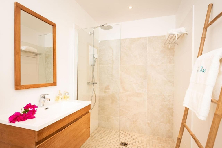 Bathroom 4, Villas Sun Rock, Le Diamant
