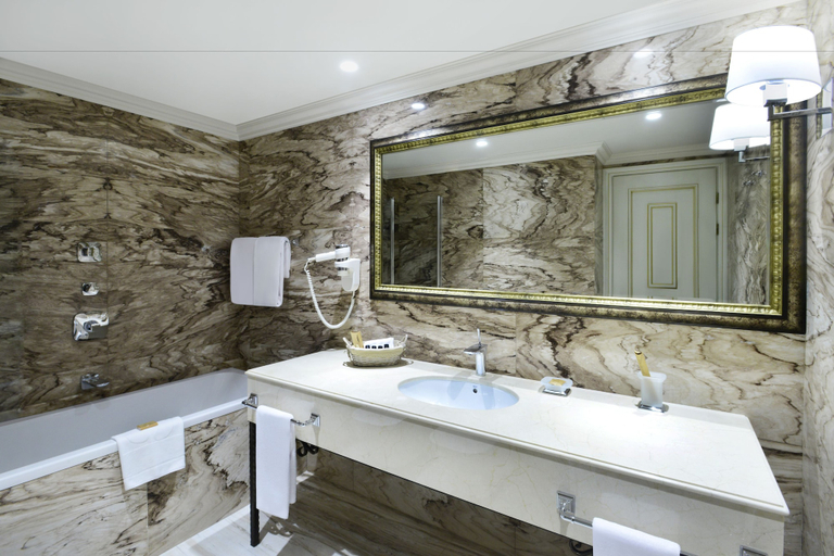 Bathroom 5, Ambassadori Hotel Tbilisi, Tbilisi