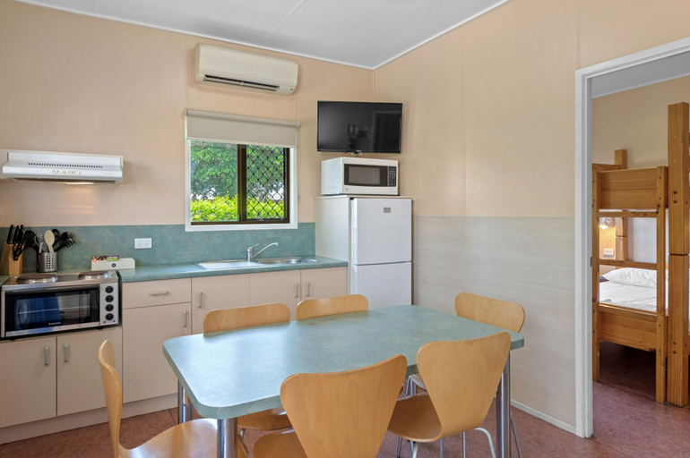 Others 4, Discovery Parks - Ayr, Burdekin
