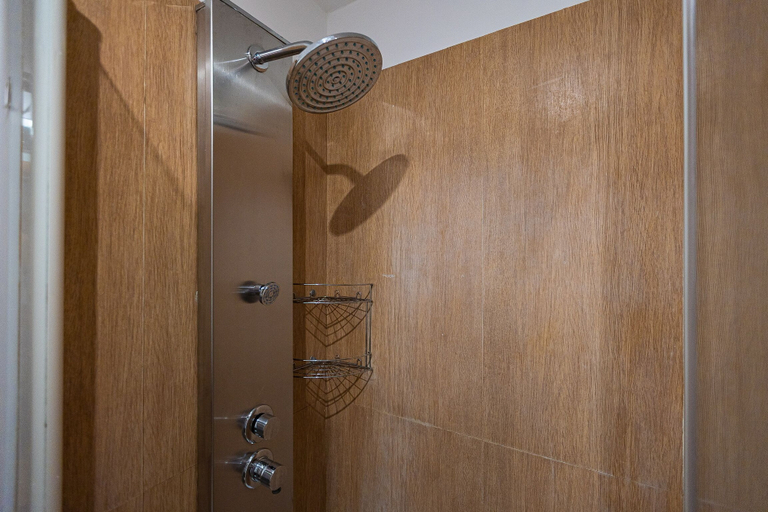 Bathroom 5, InternoUno, Rome