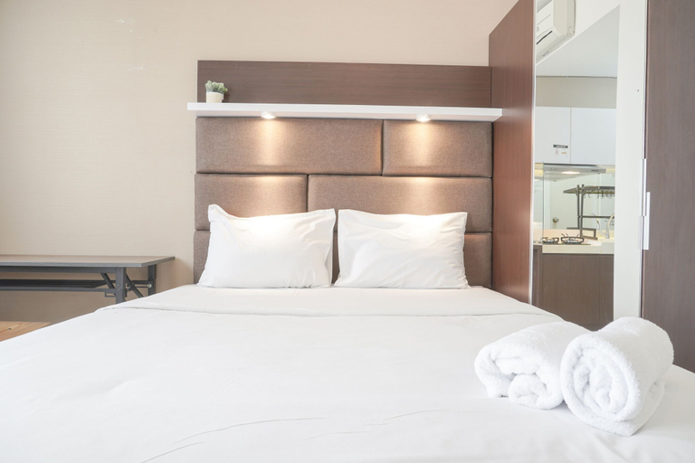 Room 4, Tidy Studio With Comfortable Design At Signature Park Grande Apartment, South Jakarta