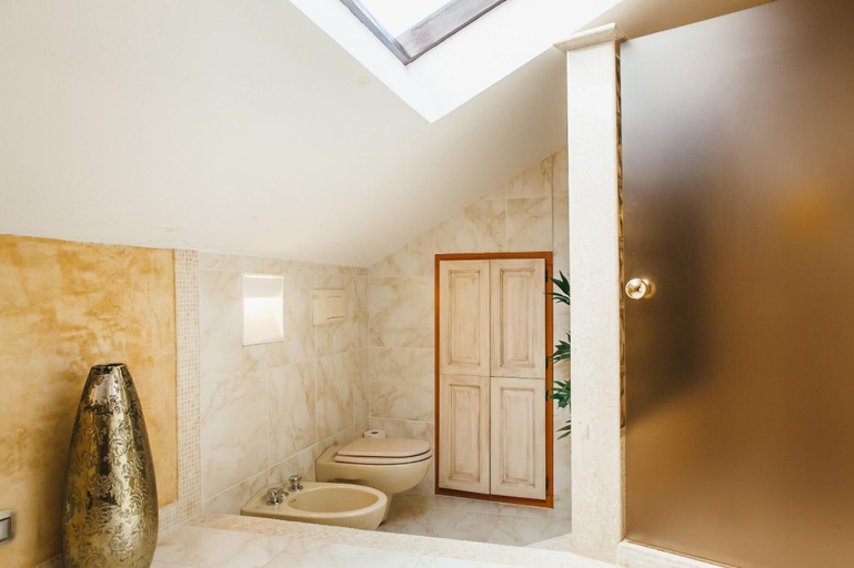 Bathroom 5, Blue Terrace Panoramic Sea View In The Old Town, Sassari