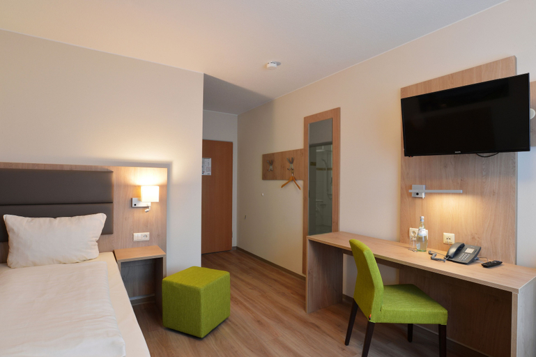 Bedroom 4, City-Hotel Kurfürst Balduin, Koblenz
