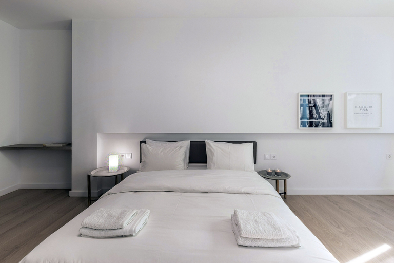 Bedroom 3, Heritage Apartments, Attica