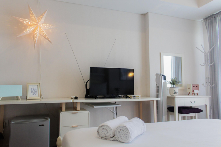 Room 4, Nice And Minimalist Studio Casa De Parco Apartment Bsd, Tangerang