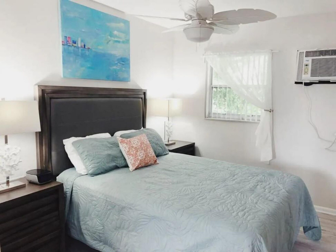 Bedroom 3, Beachside Gardens Apartments by Lowkl, Broward