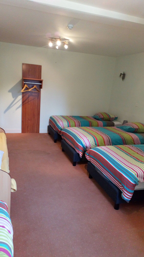 Bedroom 2, La Roseraie, Ain