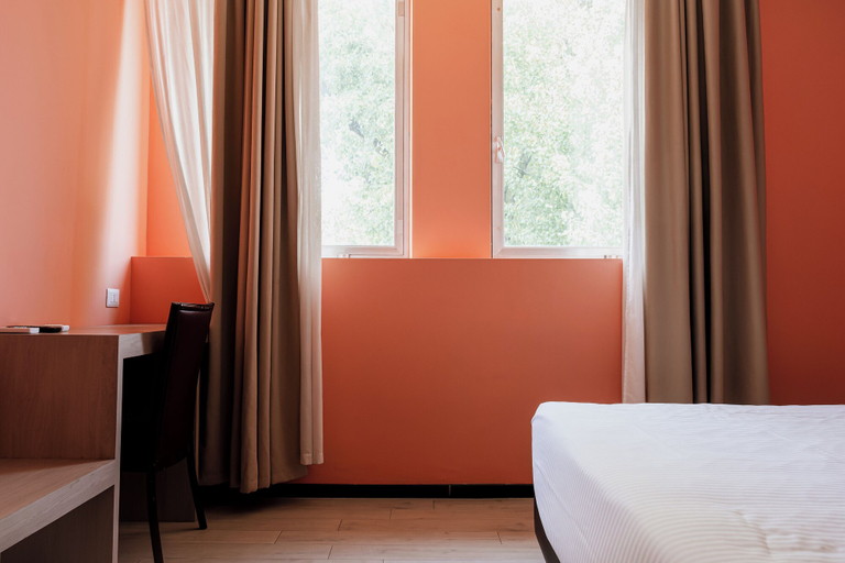Bedroom 3, Queen Hotel, Milano