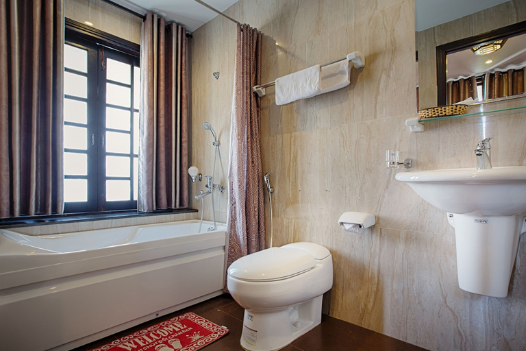 Bathroom 5, Riverside Impression Villa, Da Nang