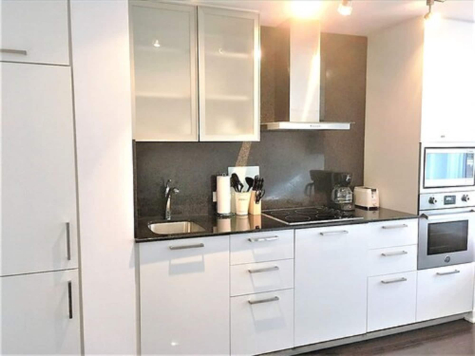 Others 5, Lavish Suites - Luxury One Bedroom Condo, Toronto