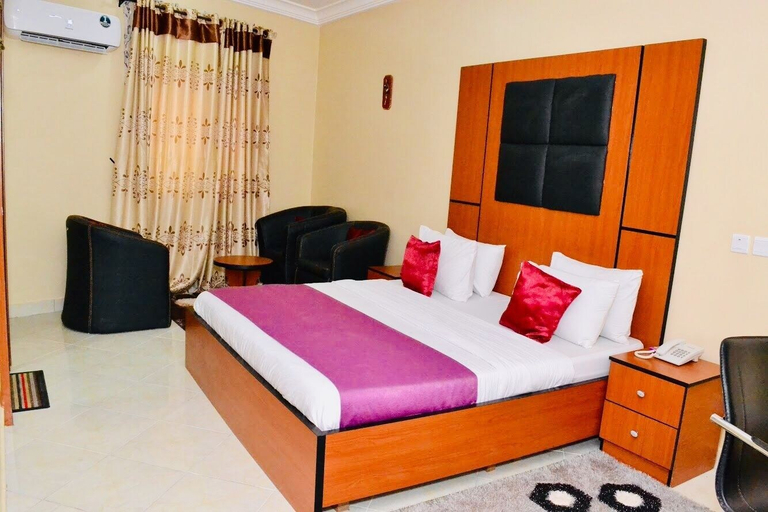 Bedroom 4, Limoh Suites, Ikpoba-Okha