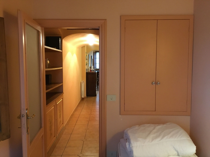 Room 2, Ruote Apartment First, Florence