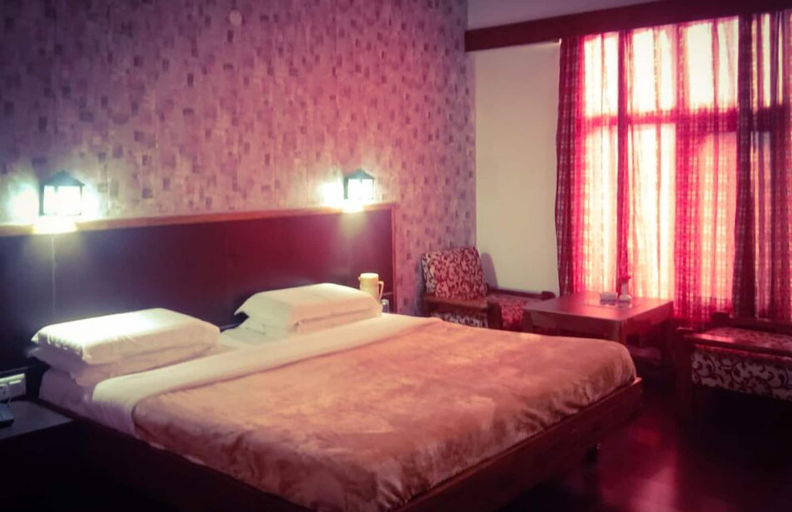 Bedroom 3, Vardaan Hotels - PatniTop, Udhampur