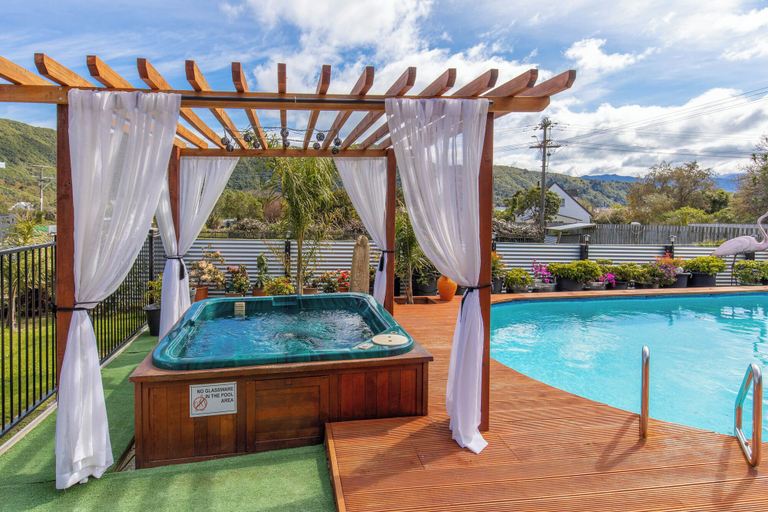 Sport & Beauty 5, Palmira Lodge, Marlborough