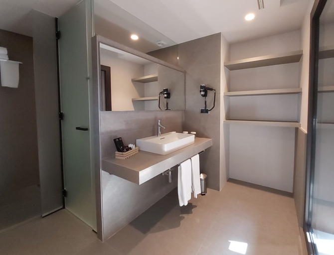 Bathroom 4, Best Western Premier Hotel Dante, Barcelona