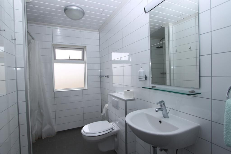 Bathroom 3, Guesthouse Steindórsstadir, Borgarfjarðarsveit