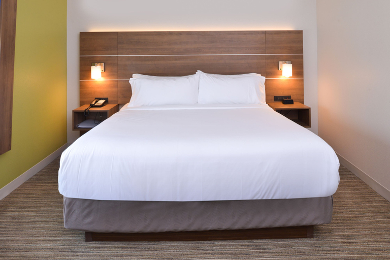 Bedroom 21